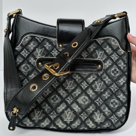 Louis Vuitton Limited Edition Monogram Quilted Black Denim Musette - Picture 7 of 12